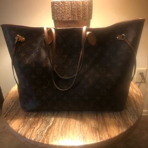 AUTHENTIC LOUIS VUITTON NEVERFULL GM HANDBAG